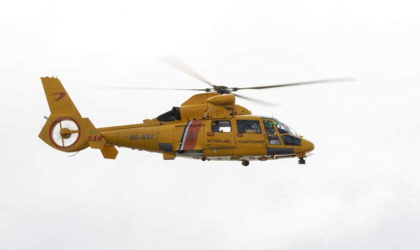 Zoek- en reddingshelikopter van het type Dauphin AS365N3