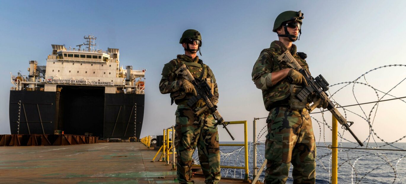 Vessel Protection Detachments (VPD's) bewaken een schip