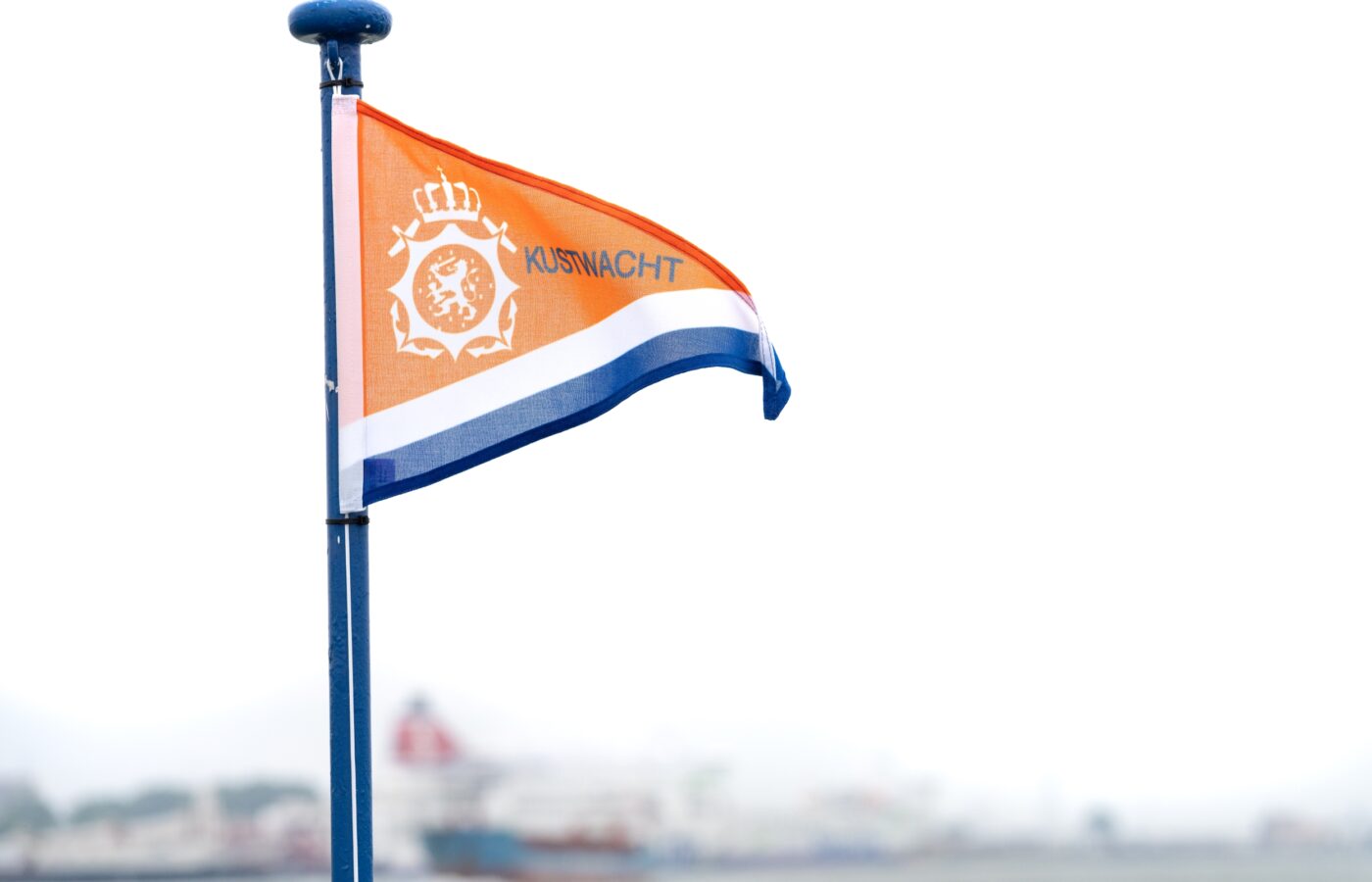 Eerste aanvragen voor particuliere gewapende beveiliging aan boord van Nederlandse koopvaardijschepen goedgekeurd