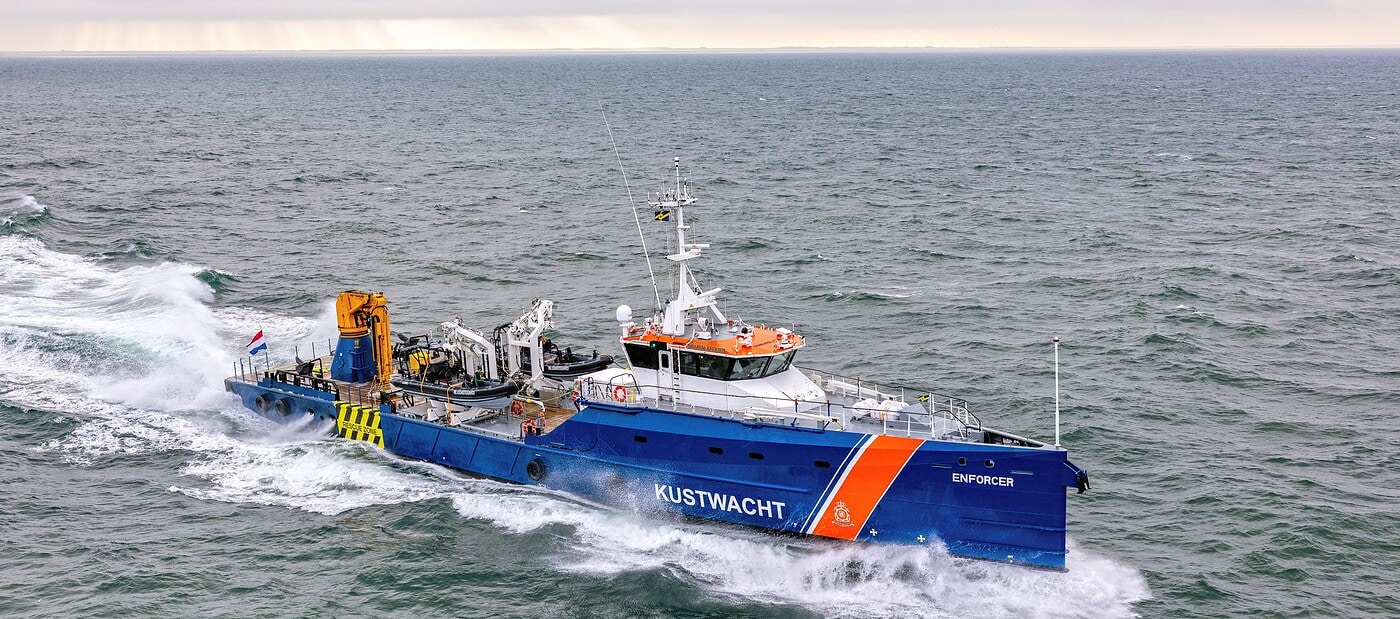 Enforcer vaart op de Noordzee